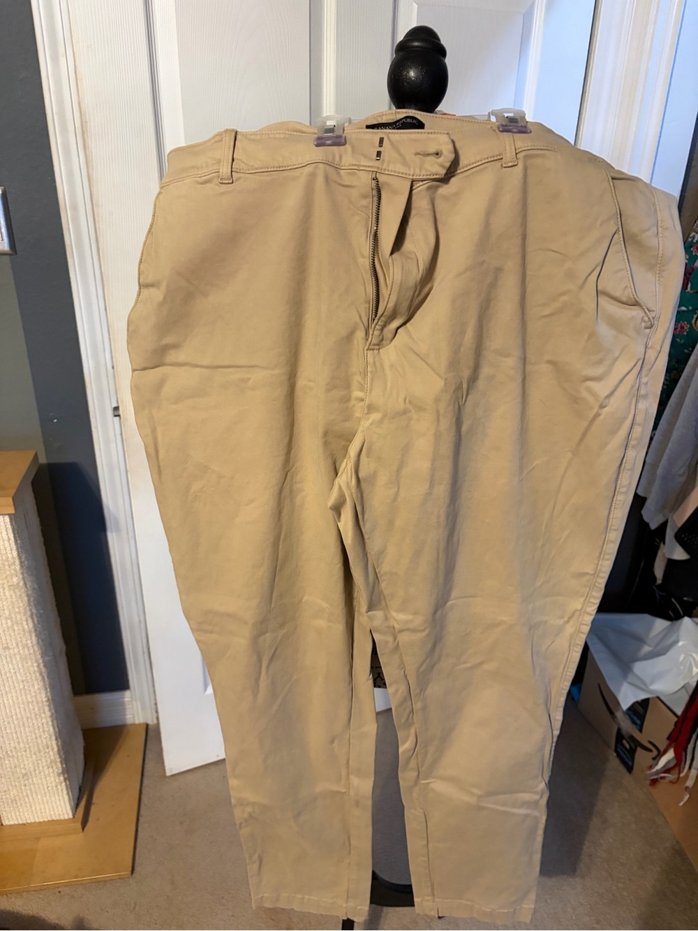Women’s Classic Khaki Pants - Tan